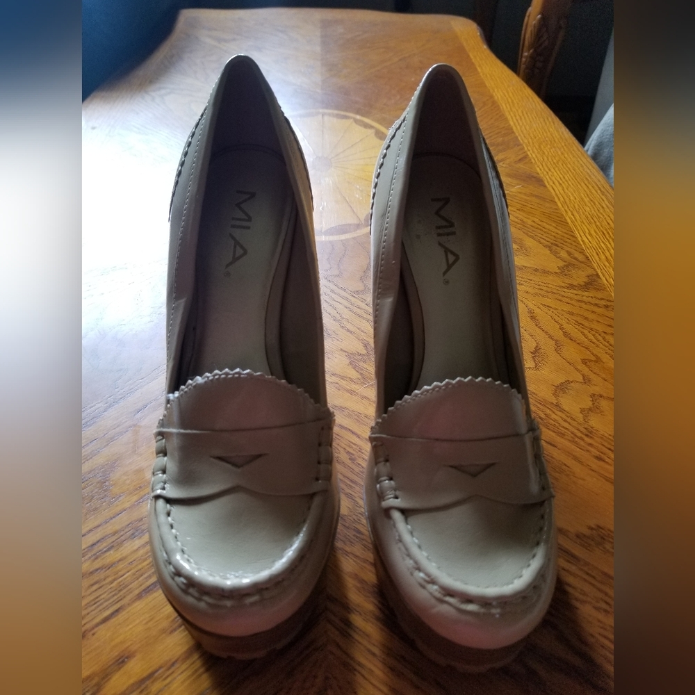 Mia shoes